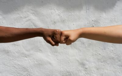 Collaborateurs ou « compagnons de grâce » ? 5 conseils de Paul tirés de Phil. 1 : 7-8
